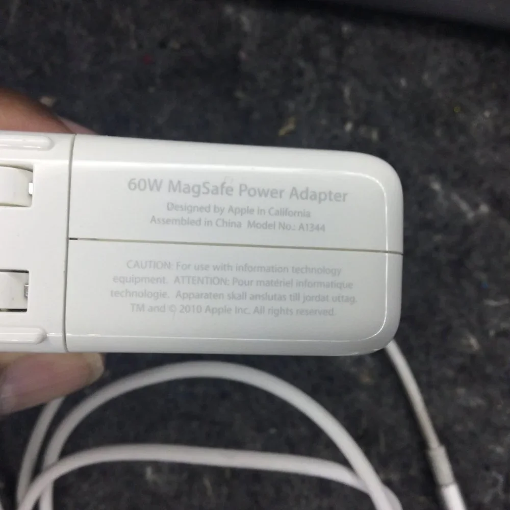 Original Apple 60W Magsafe Power Adapter